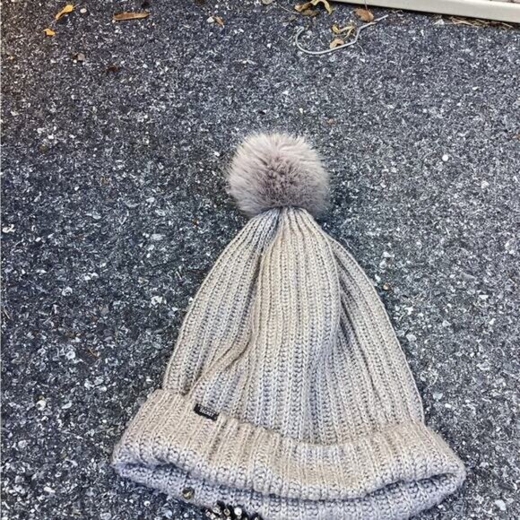 Women Hat by Victoria Secret beanie - Picture 2 of 3